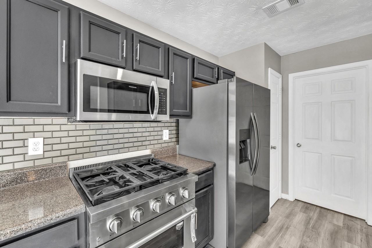 732 Shadow Lake Dr #NA - Photo 6 of 18