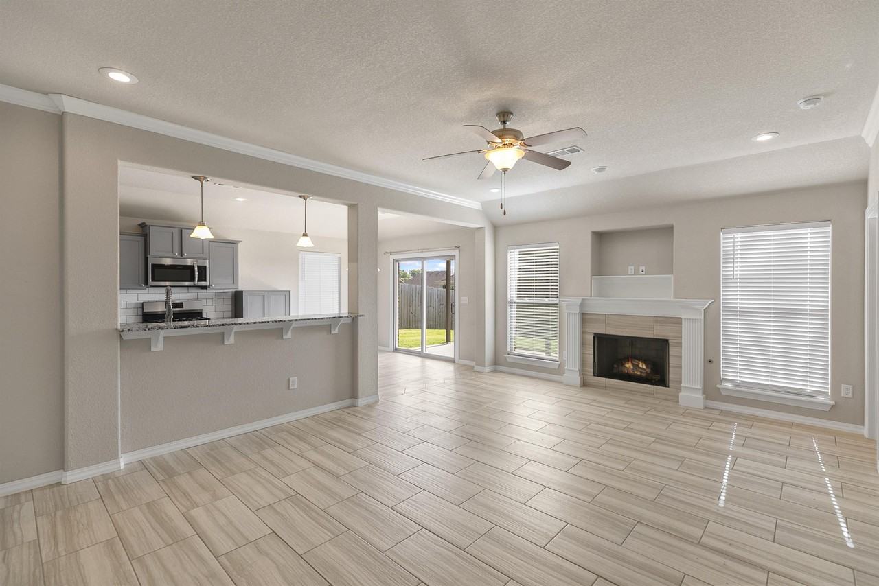 1230 Gardenia St #1 - Photo 2 of 25