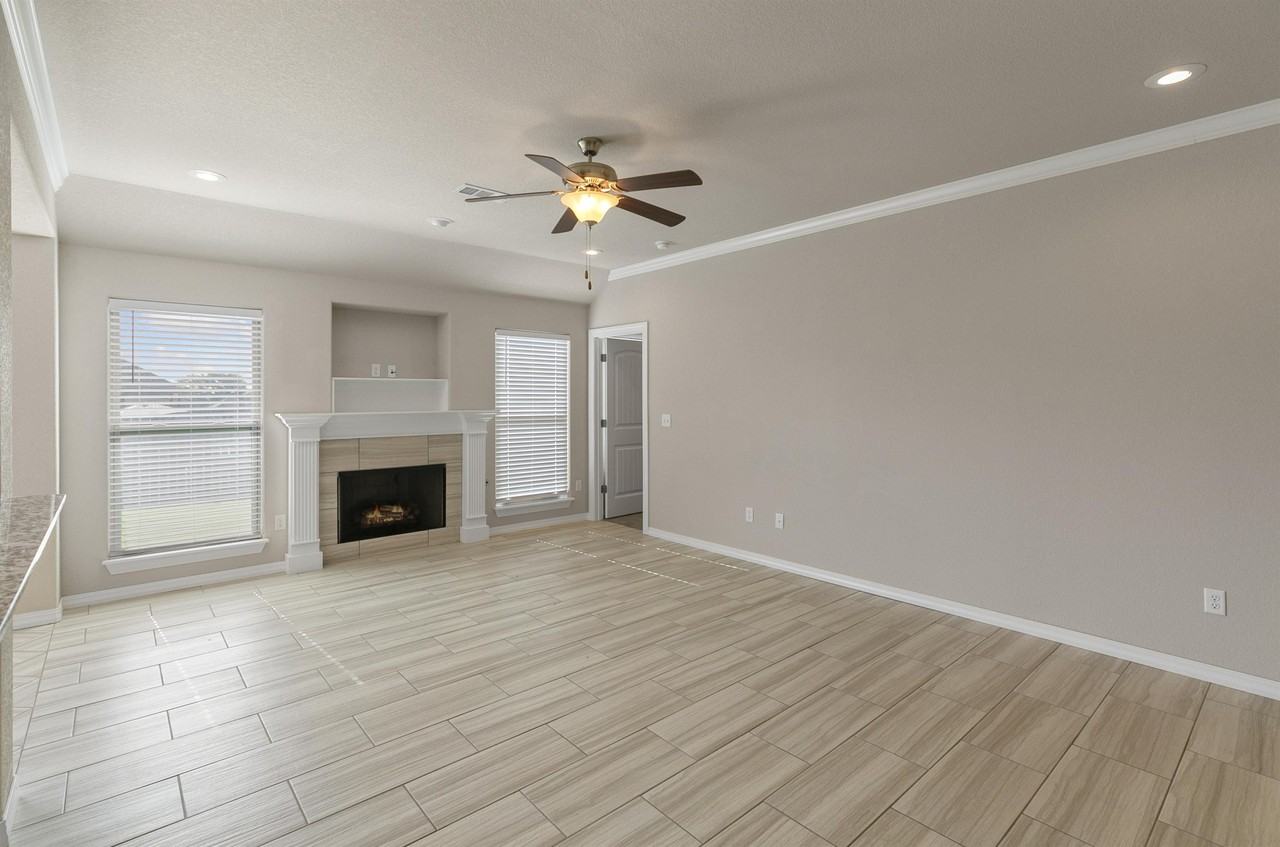 1230 Gardenia St #1 - Photo 3 of 25