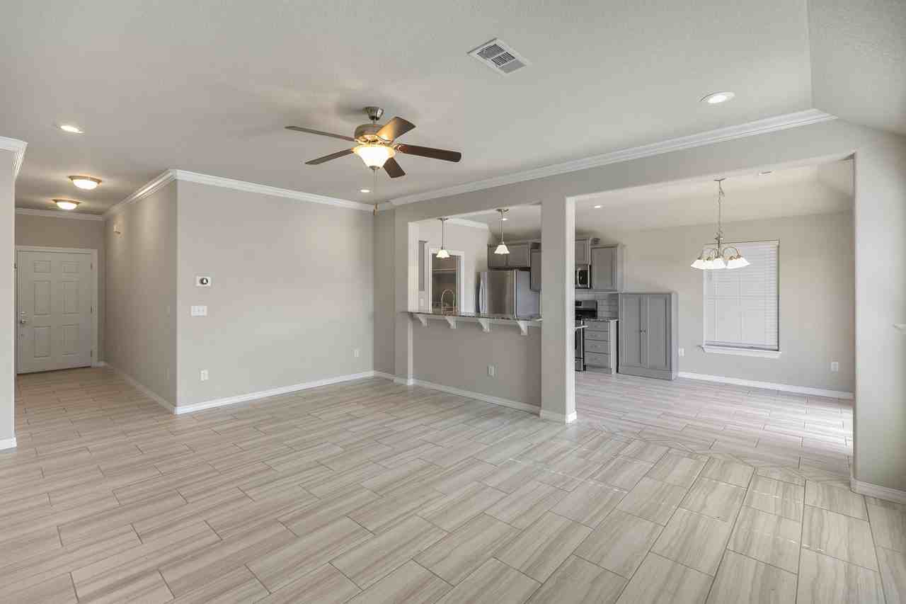 1230 Gardenia St #1 - Photo 5 of 25