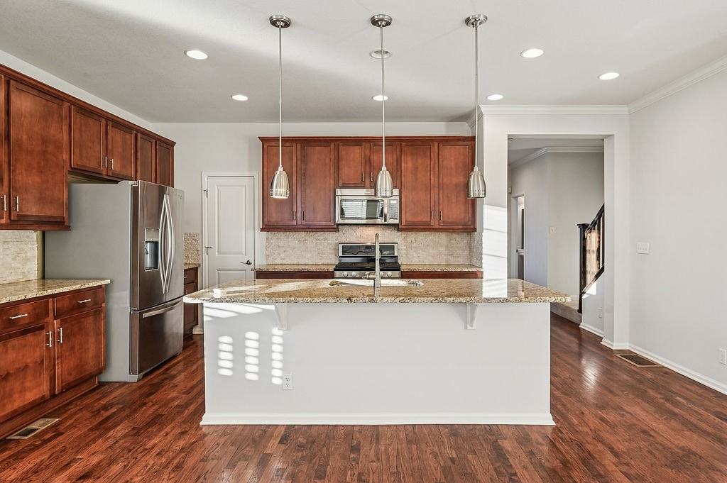 8002 East 49th Place - Photo 5 of 44