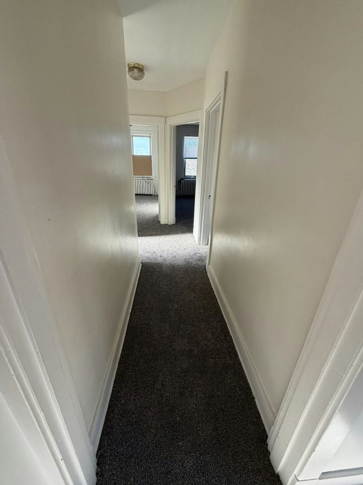 3825-3827 Brighton Road, Unit 3825 - Photo 4 of 8