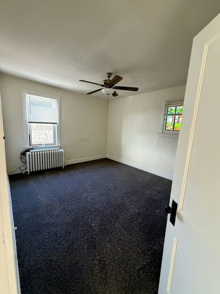 3825-3827 Brighton Road, Unit 3825 - Photo 7 of 8