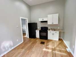 featured image of 1518 Howard St