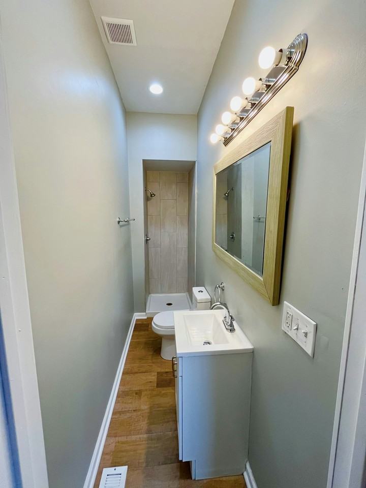 1518 Howard Street, Unit 3 - Photo 2 of 8