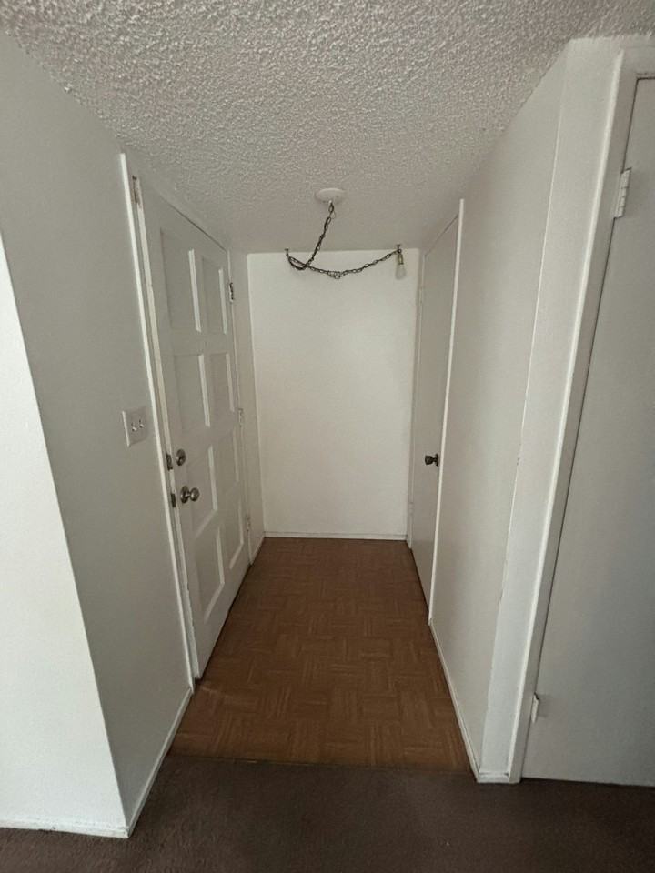 56 Lark Center Drive, Unit B - Photo 4 of 9