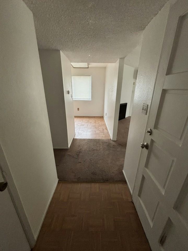 56 Lark Center Drive, Unit B - Photo 7 of 9