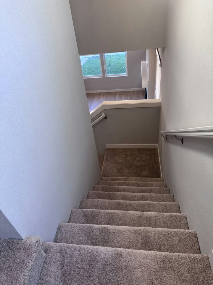 7298 Southeast Madrone Street - Photo 3 of 17