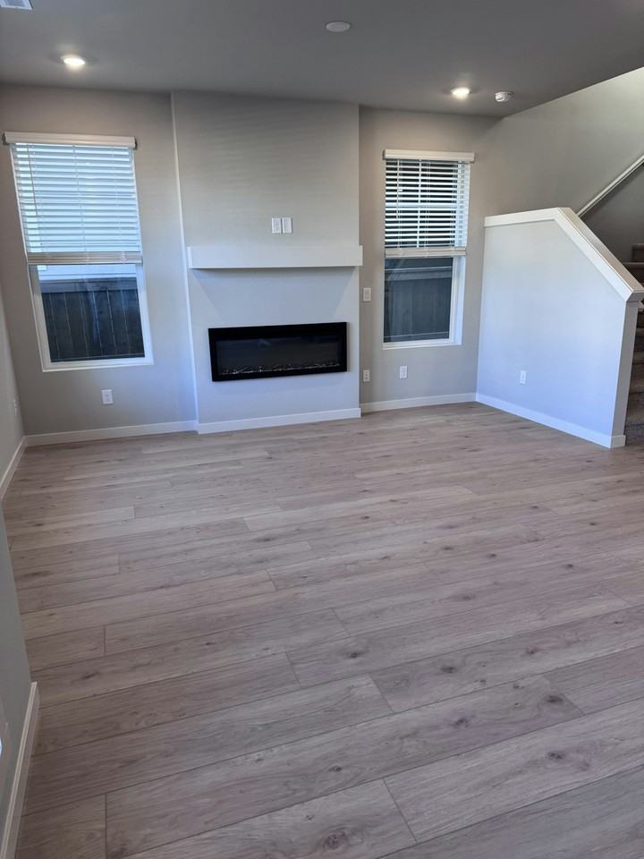 7298 Southeast Madrone Street - Photo 6 of 17