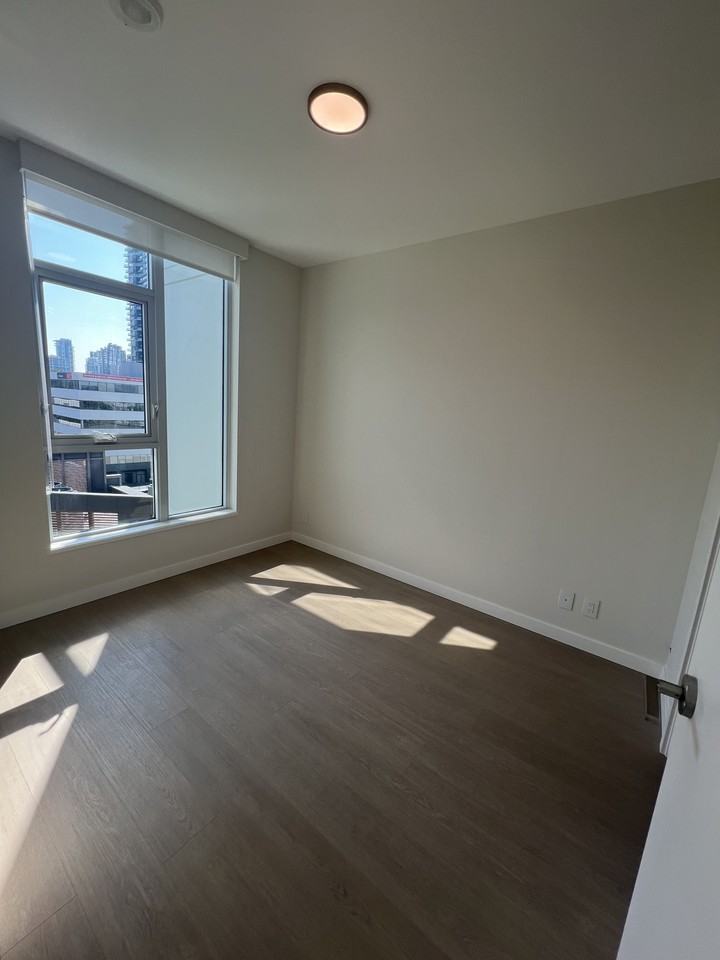 4168 Lougheed Highway #709 - Photo 4 of 16