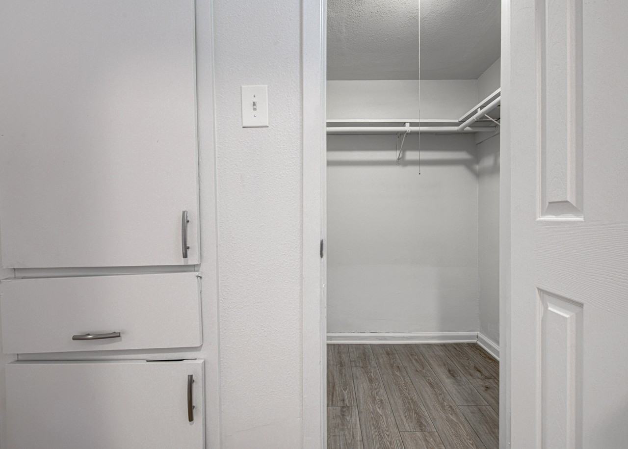 7000 Guadalupe Street - Photo 2 of 15