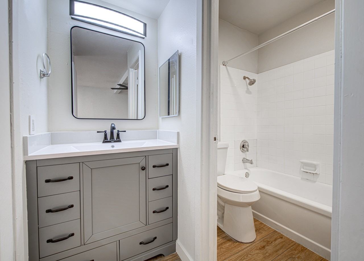 7000 Guadalupe Street - Photo 6 of 15