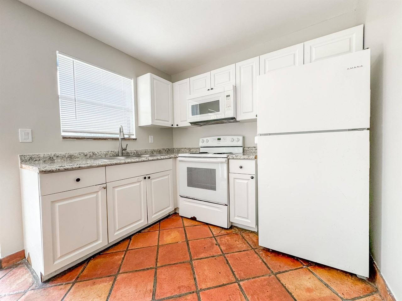 2735 Richard Road - Photo 7 of 15