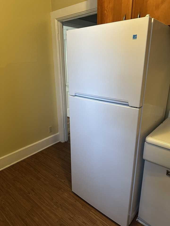 315 1/2 N Van Buren Ave - Photo 6 of 14