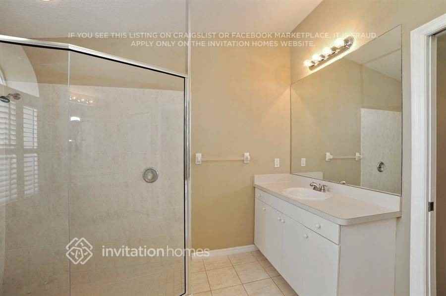 1843 Winsloe Dr - Photo 6 of 9