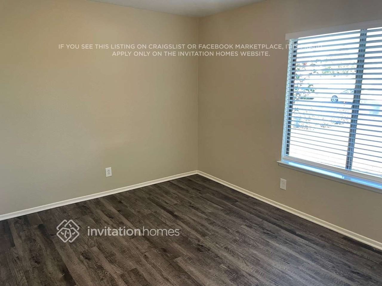 962 Mellon Ct - Photo 2 of 4