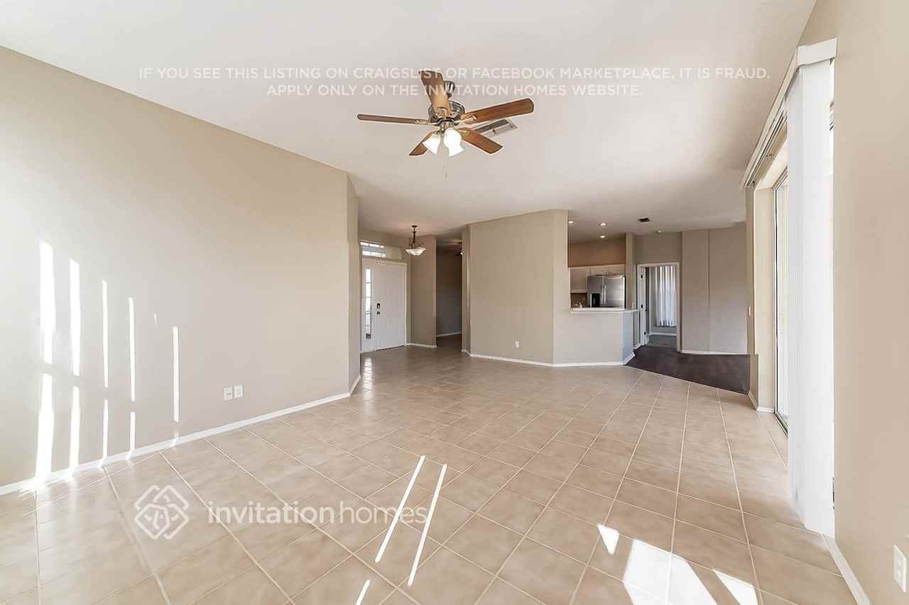 205 39th St Ne - Photo 4 of 17