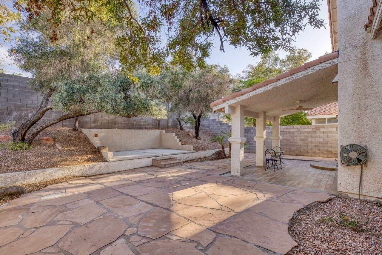 2345 Potters Ct #1 - Photo 6 of 30