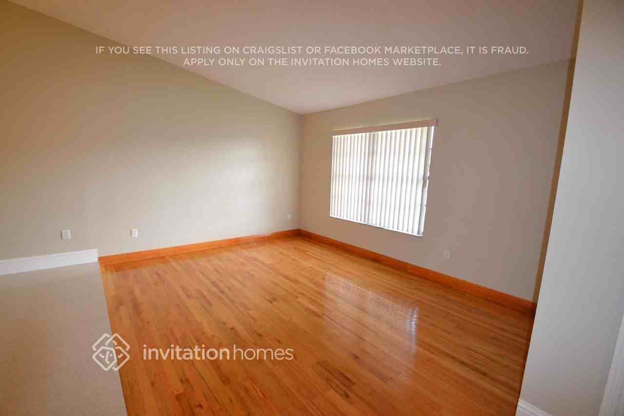 15052 Sw 63rd Ter - Photo 4 of 13