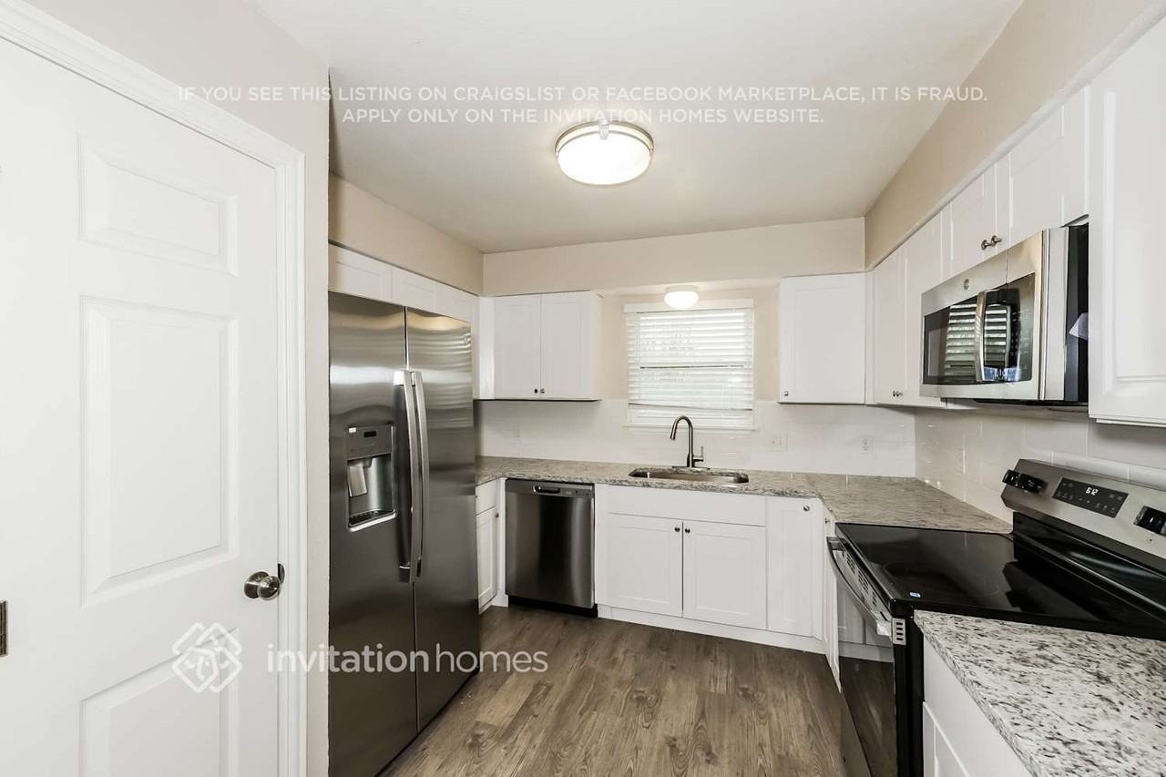 6402 Big Springs Dr - Photo 7 of 17