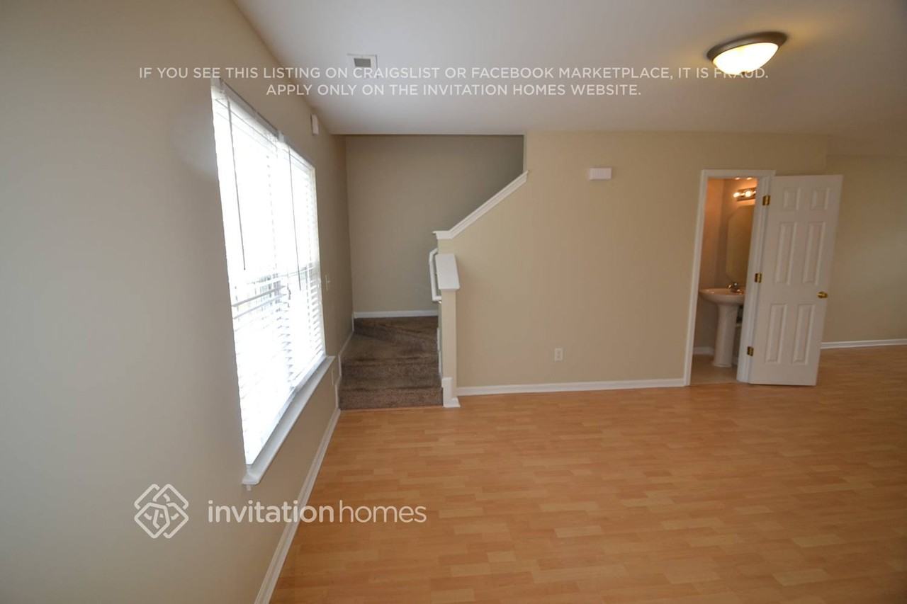 1304 Red Tallen Ct - Photo 3 of 15