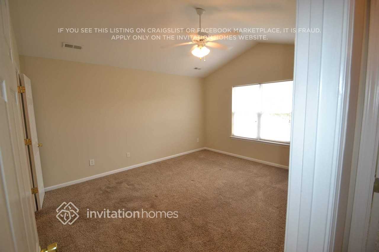 1304 Red Tallen Ct - Photo 7 of 15