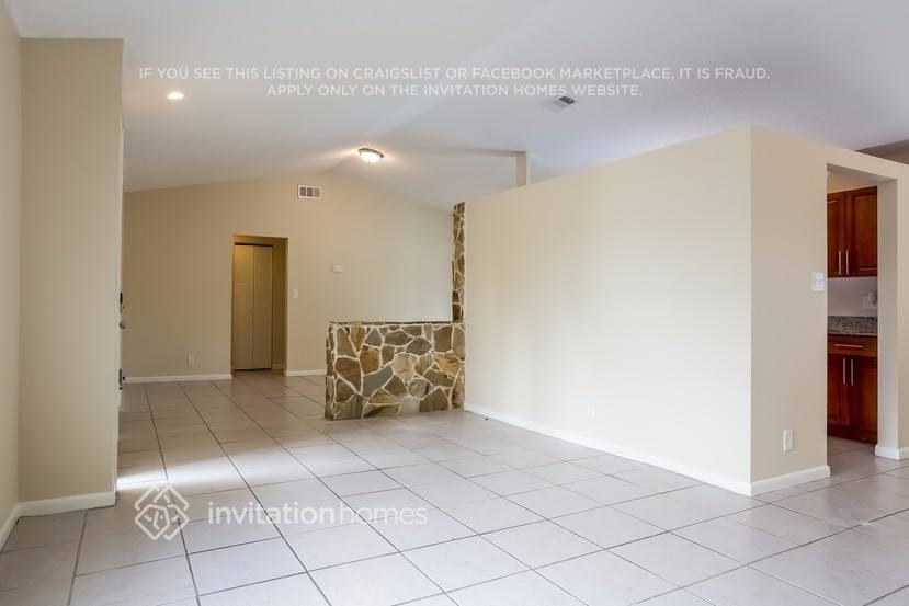 413 Sw 75th Ave - Photo 6 of 25