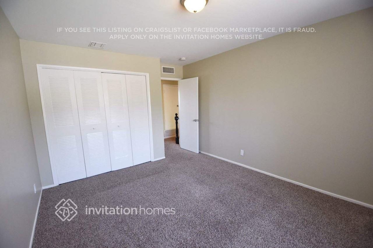 12889 Fenton Ave - Photo 7 of 13