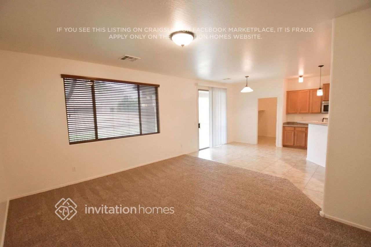 19335 E Canary Way - Photo 4 of 14