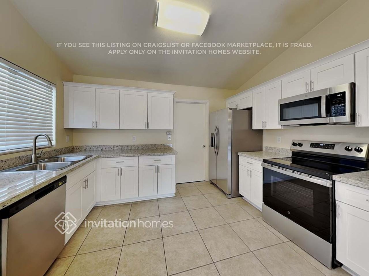 9133 W Banff Ln - Photo 7 of 19