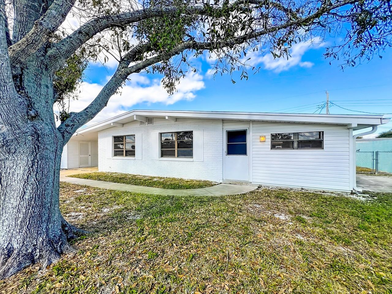 260 Sabal Ave #1 - Photo 4 of 32