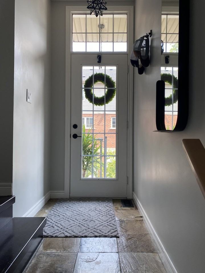 28 Mansion St - Photo 2 of 21