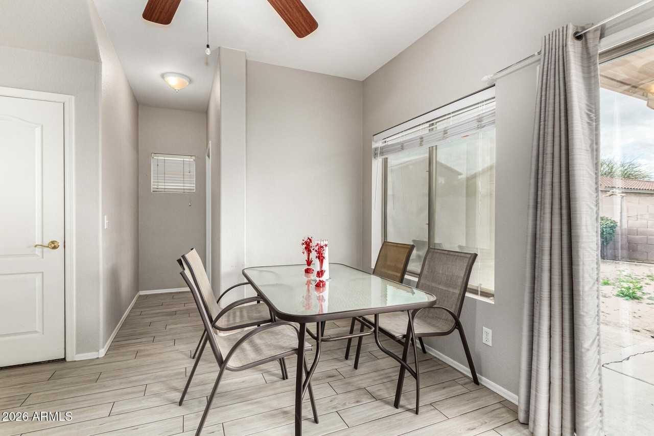 2661 E Waterview Ct - Photo 6 of 31