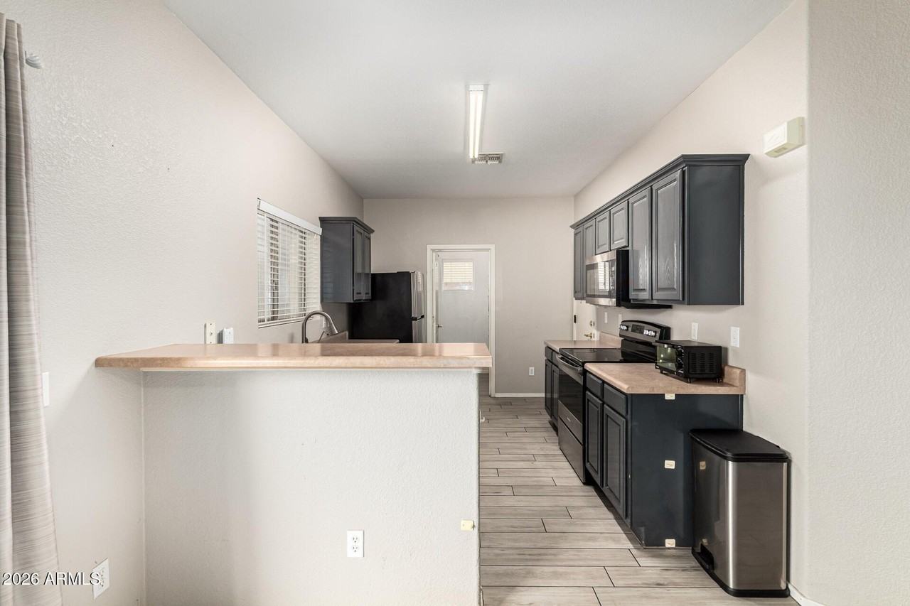 2661 E Waterview Ct - Photo 7 of 31