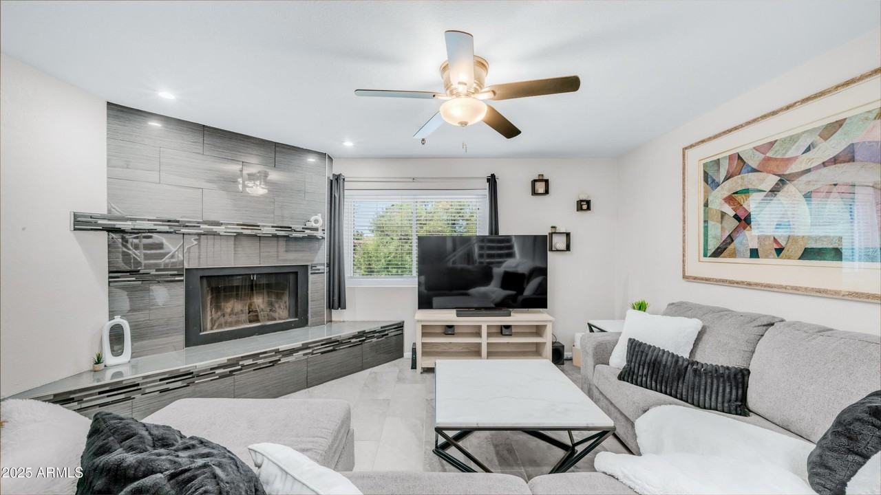 2615 N Hayden Rd Apt 114 #114 - Photo 2 of 36