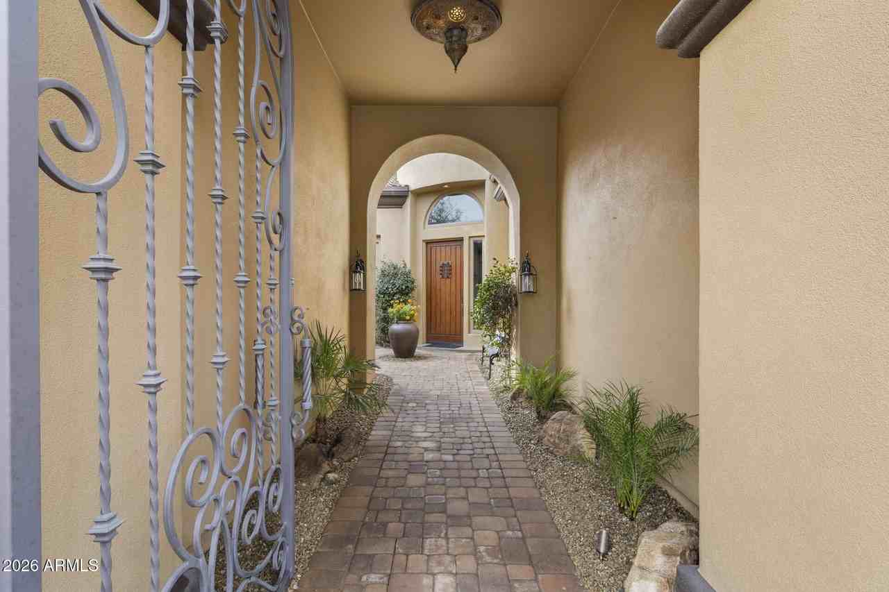 3653 E Sands Dr - Photo 2 of 46