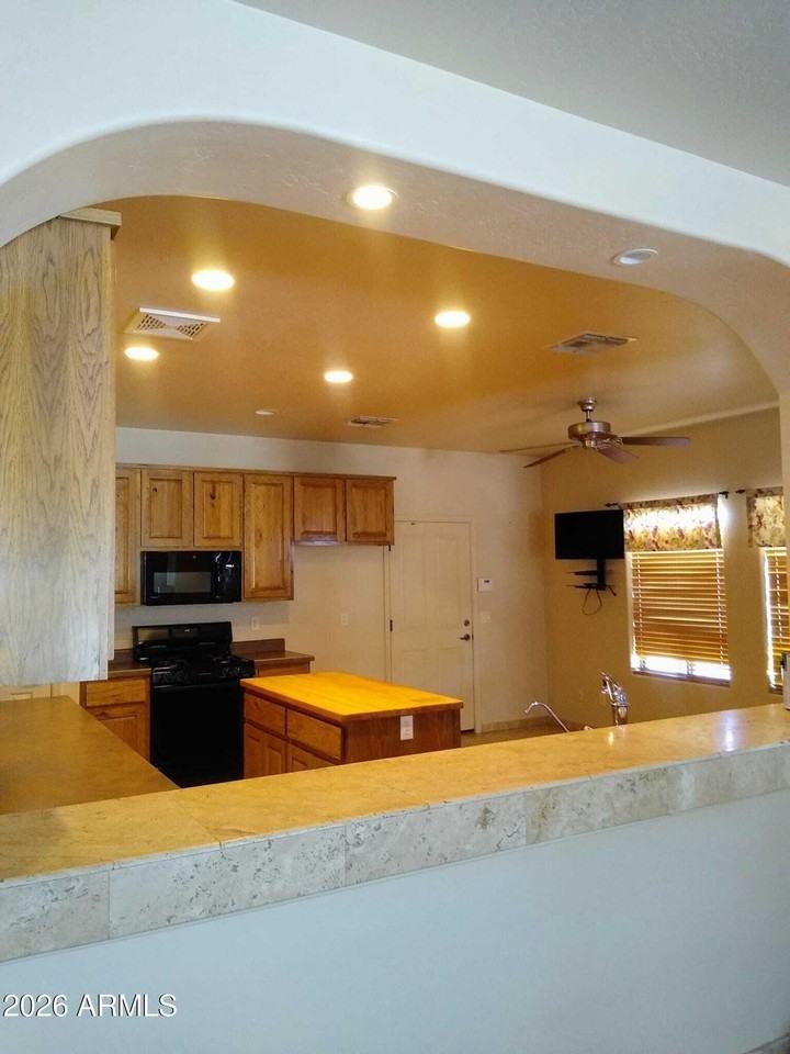 242 N Pima Rd - Photo 5 of 21