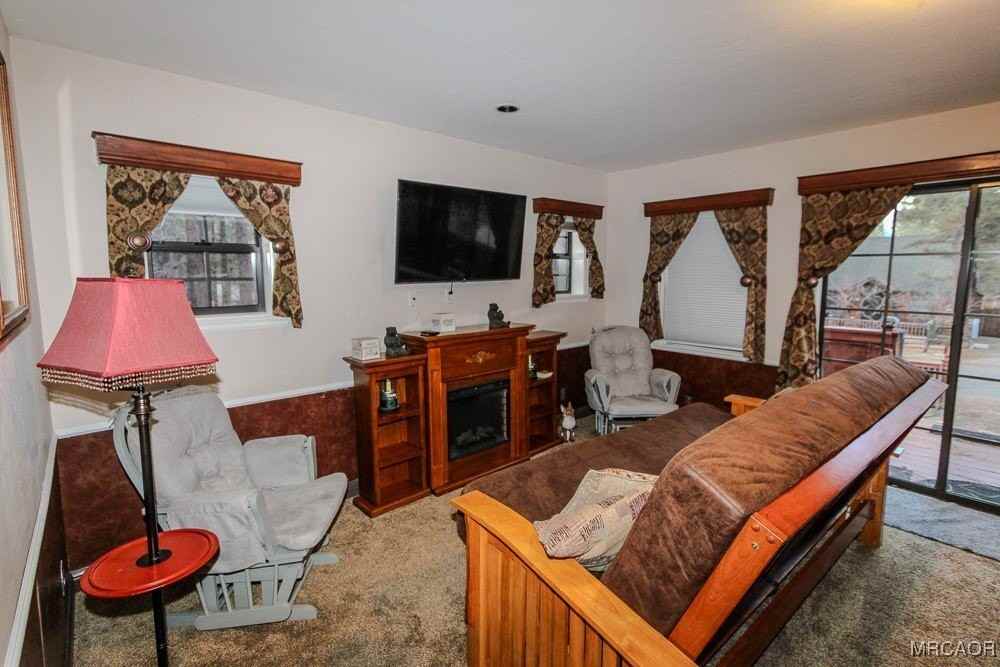 404 W Rainbow Blvd - Photo 5 of 35