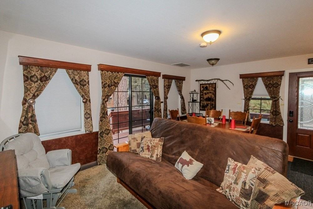 404 W Rainbow Blvd - Photo 6 of 35