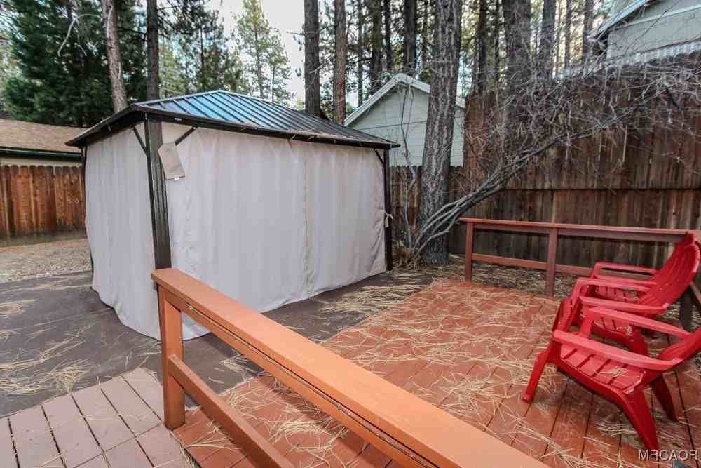 404 W Rainbow Blvd - Photo 7 of 25