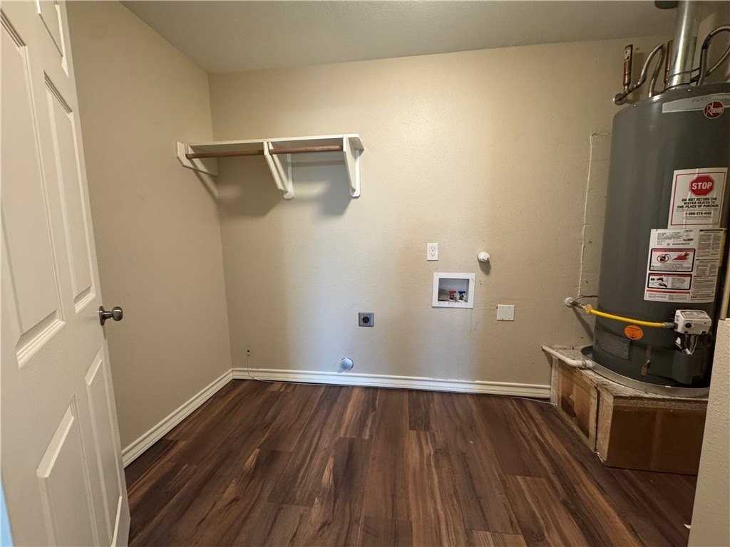 4722 Queen Dr - Photo 5 of 13