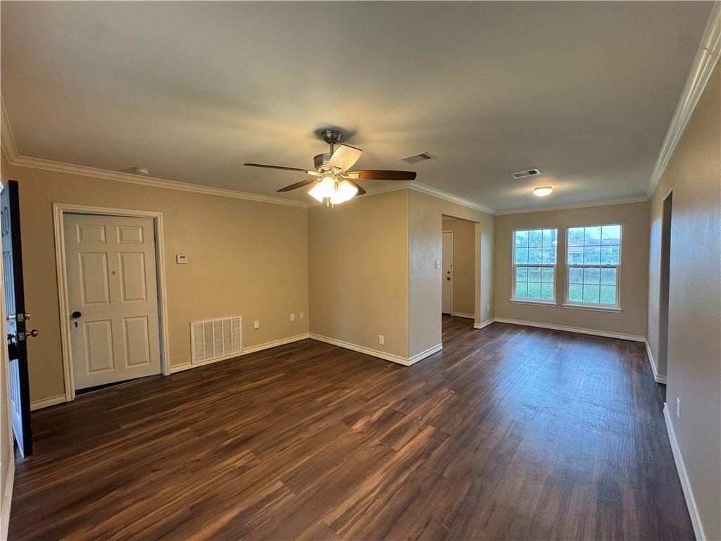 4722 Queen Dr - Photo 7 of 13