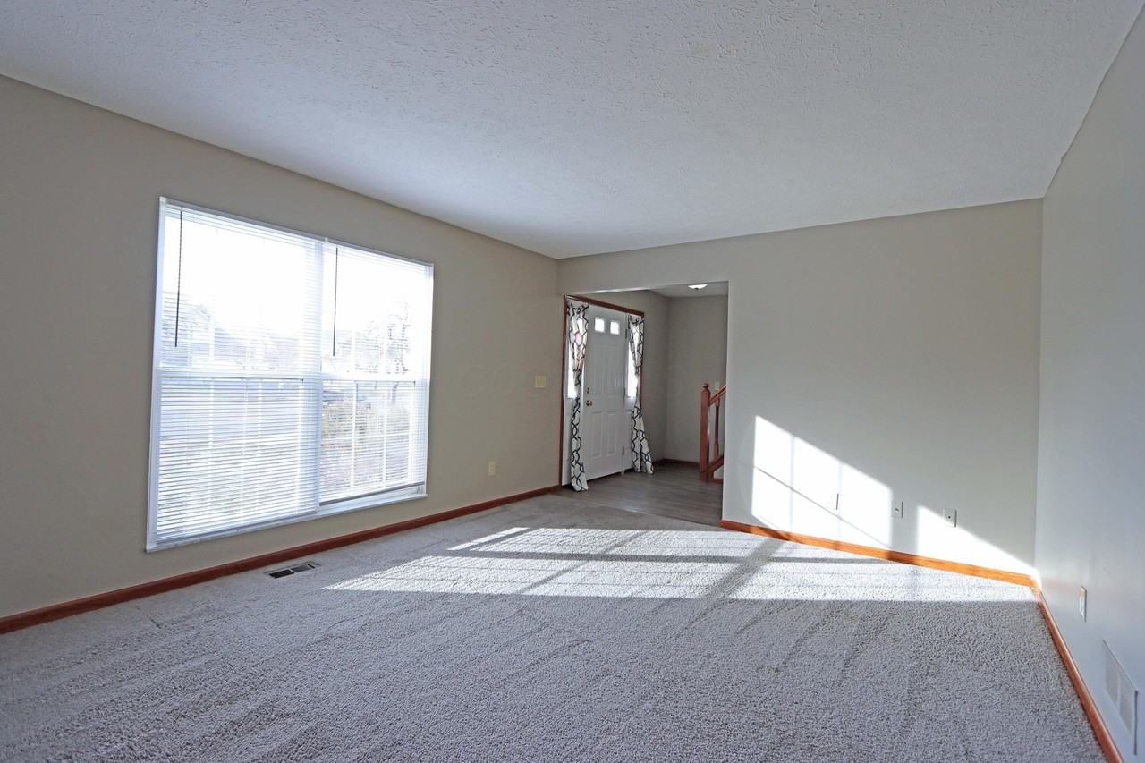 4862 Roger Allen Ct - Photo 6 of 50