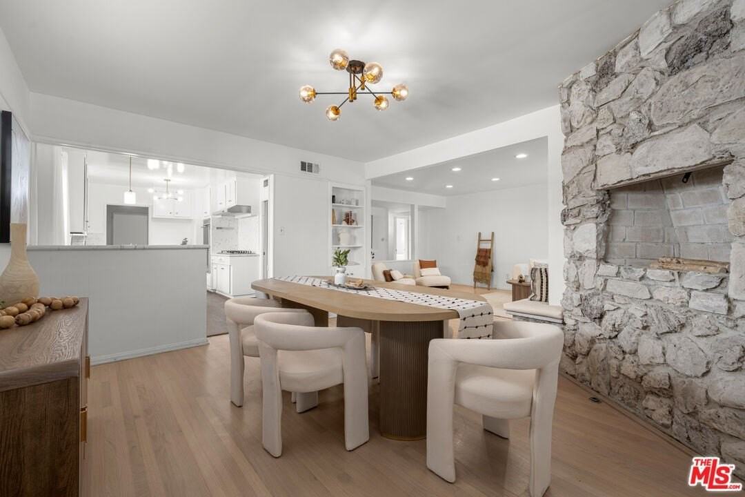 6119 Goodland Ave - Photo 6 of 22