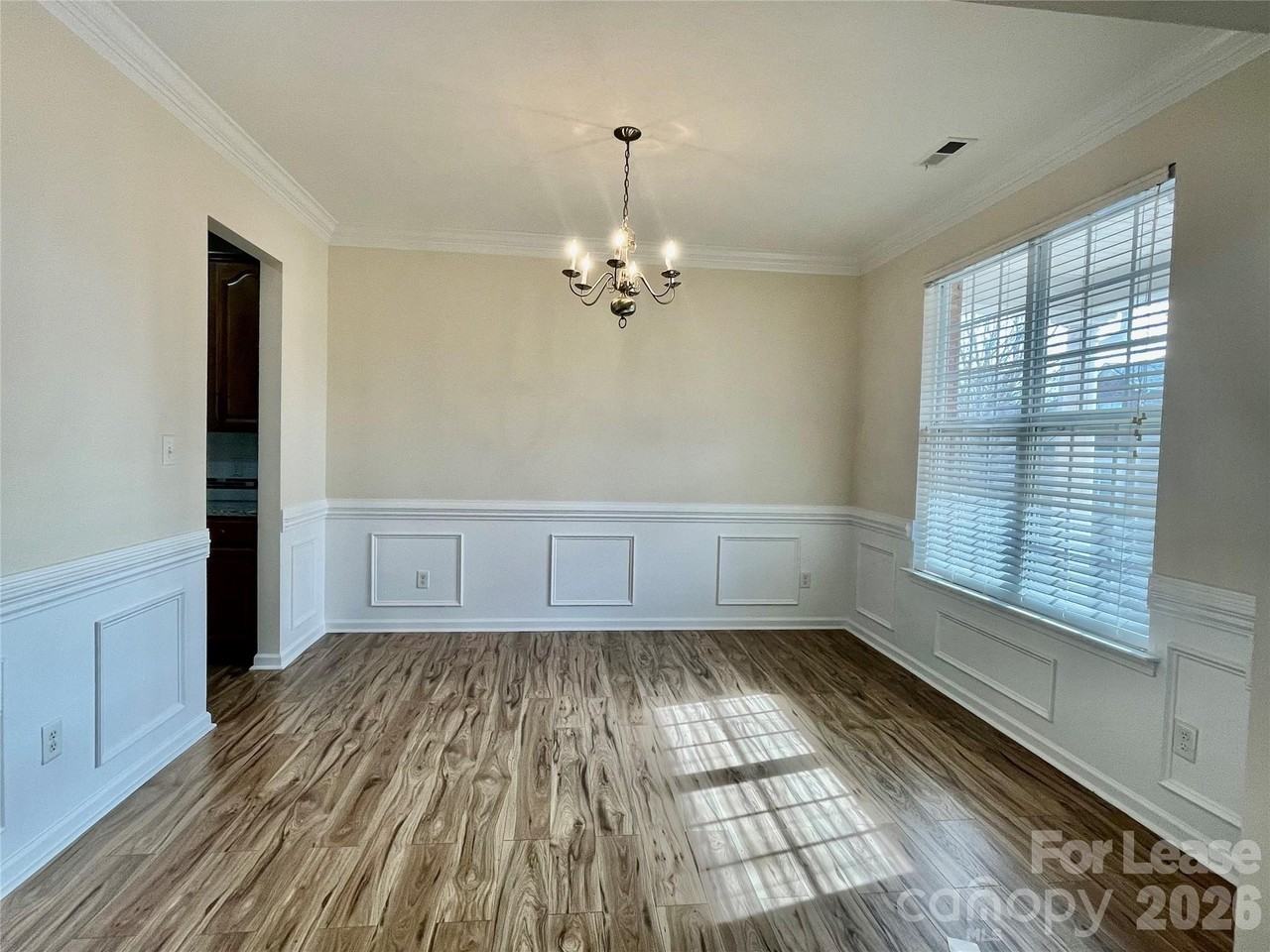 13722 Delstone Dr - Photo 3 of 23