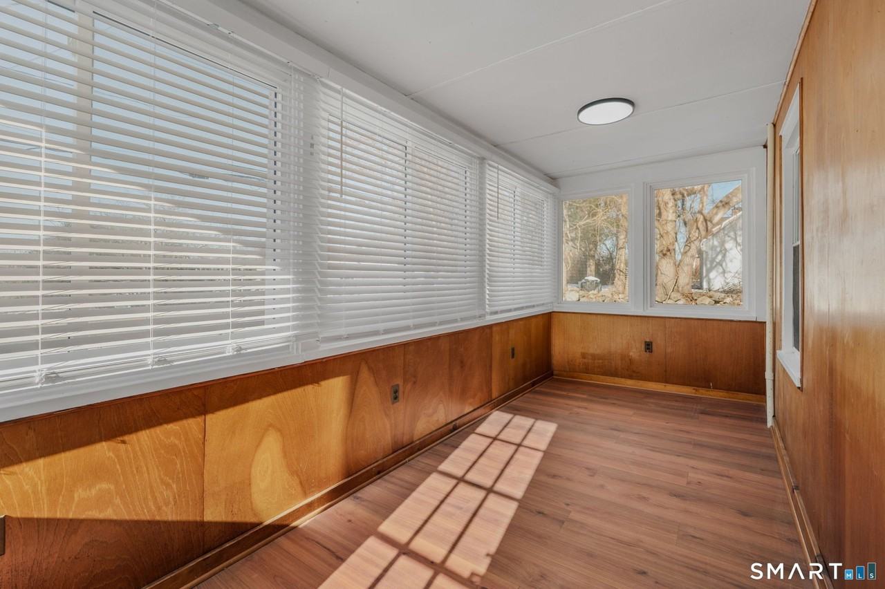 125 Spithead Rd - Photo 4 of 21