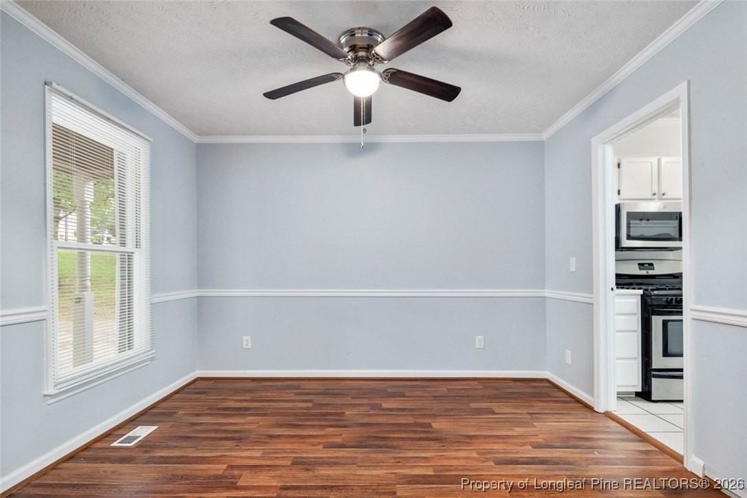 1274 Arailia Dr - Photo 7 of 33