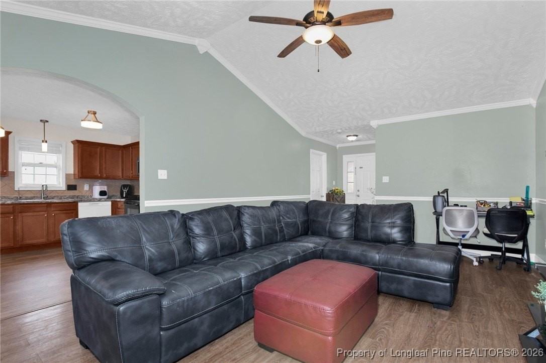 674 Copper Creek Dr - Photo 7 of 26