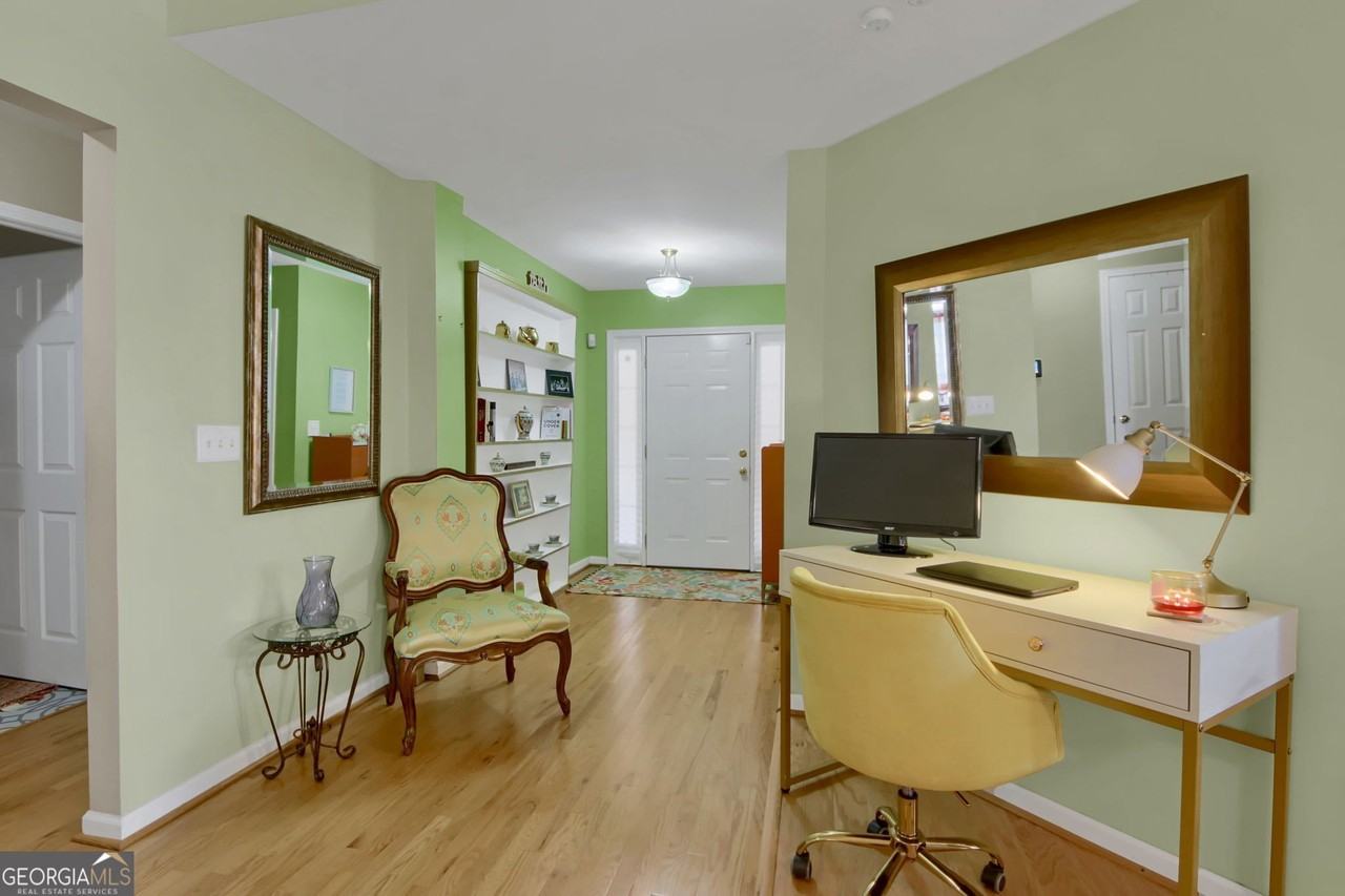 3492 Heatherwood Ct - Photo 4 of 25