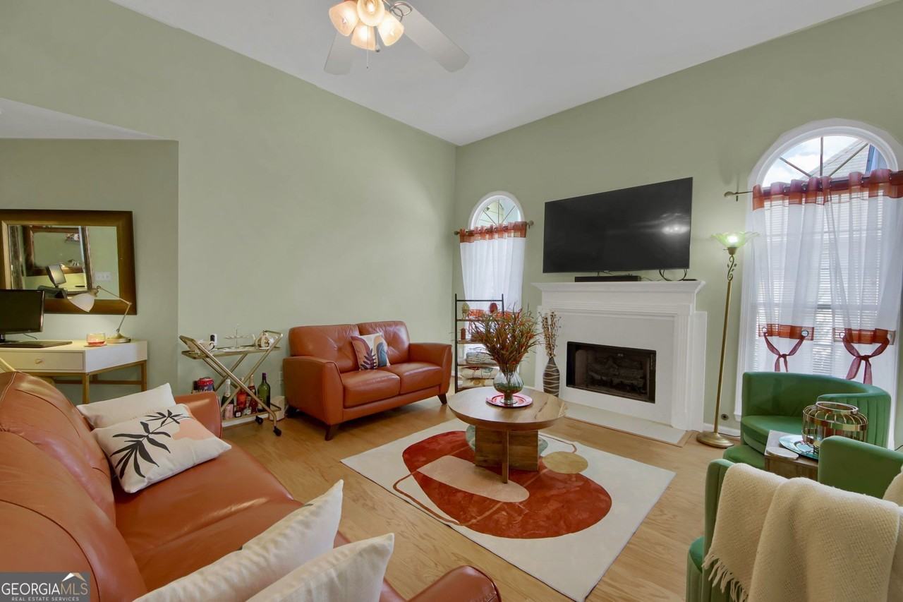 3492 Heatherwood Ct - Photo 6 of 25